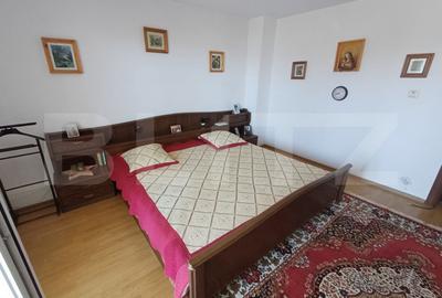 Casă cu 5 camere cu Teren 300 Mp în Central