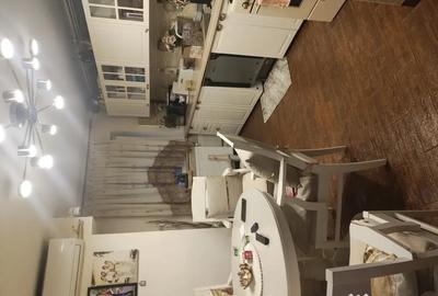 Apartament cu 4 camere decomandat în Central - 1