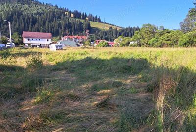 Teren de 2432 mp, în Central - 3