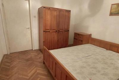Apartament cu 4 camere decomandat în Central - 4