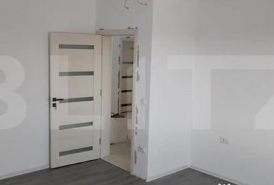 Casă cu 4 camere cu Teren 500 Mp în Central