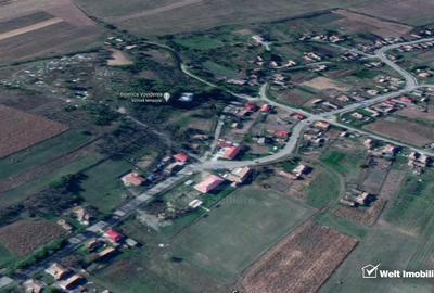 Teren 3840 mp, Fundatura, in vatra satului - 3