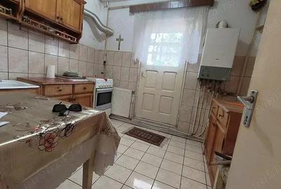 Apartament 3 camere de vanzare in Curtea de Arges zona Confectii - 10