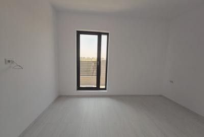 Casa individuala - 4 camere - panouri solare - gaz- curent - 5 min de STV - pod - 10