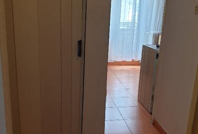 Inchiriere Garsoniera Nerva Traian, decomandata, spatioasa,  stradal Inchiriere Garsoniera Nerva Traian, decomandata, spatioasa,  stradal - 5