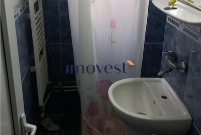 Apartament cu 3 camere decomandat în Micro 16 - 1