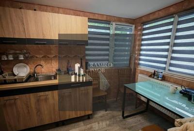 Casă cu 6 camere cu Canalizare în Alexandru Obregia - 2