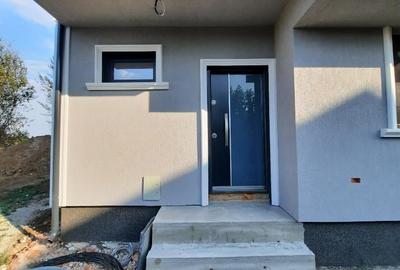 FARA COMISION in Bacu aproape de padure casa cu 4 camere 3 bai P+1+M LA CHEIE - 6