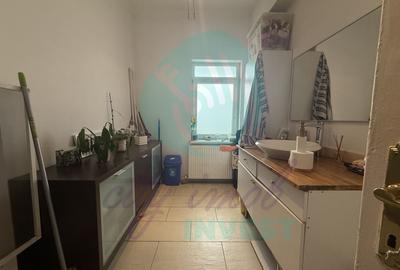 Apartament cu 5 camere semidecomandat în Armeneasca - 15