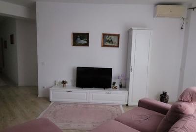 Apartament cu 3 camere decomandat, mobilat în Drumul Taberei - 10