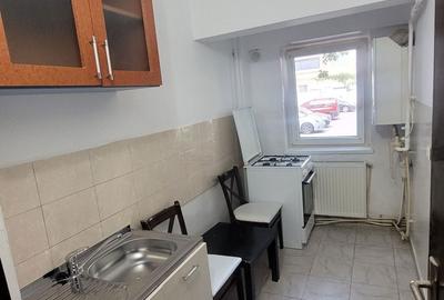 Garsonieră decomandată în Central - 2