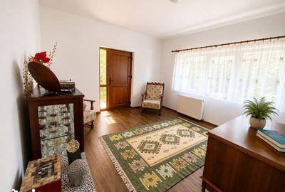 Casă cu 6 camere cu Teren 1000 Mp în Podu Roș - 18