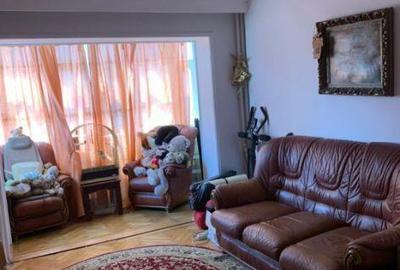 Apartament cu 3 camere decomandat în Central - 2