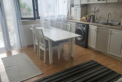 Casă cu 4 camere în Ultracentral