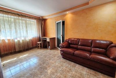 Apartament cu 3 camere semidecomandat, mobilat în Casa de Cultură - 2