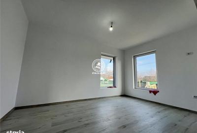 Casă cu 3 camere cu Teren 400 Mp în Voinești - 6