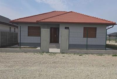 Casă cu 4 camere în Sântandrei - 2