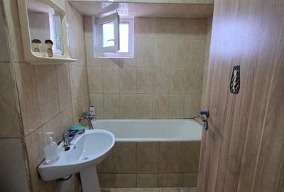 Berceni, pe B-ul Obregia, stradal, bloc reabilitat, pasajul Europa Unita - 11