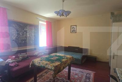 Casă cu 4 camere cu Canalizare în Central - 2