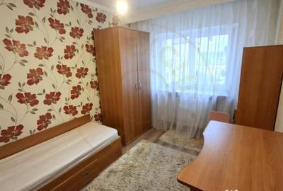 Apartament cu 4 camere decomandat, mobilat în Central - 2