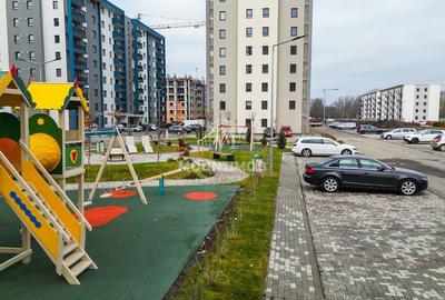 Apartament 3 camere 73 mp/utili, boxa, parcare, Tractorul | N. Labis - 1