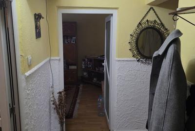 Apartament cu 4 camere decomandat în Central - 2