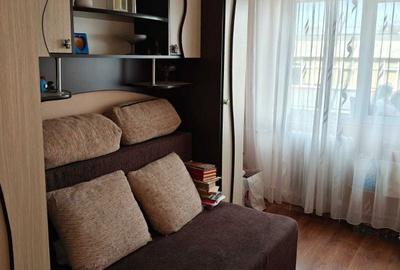 Apartament cu 3 camere decomandat în Pantelimon