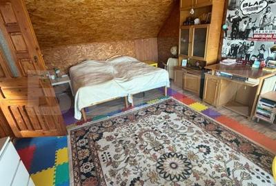 Casă cu 4 camere cu Teren 2200 Mp în Mitocu Dragomirnei - 2