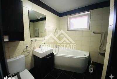 Apartament cu 3 camere în Central - 1