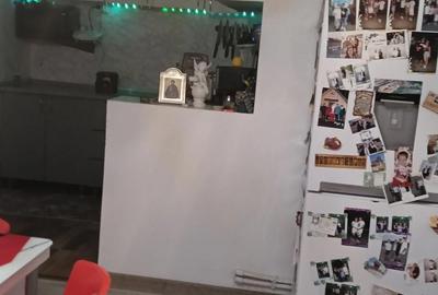 Casă în Gălbinași