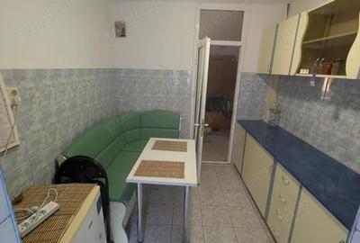 Apartament cu 2 camere decomandat în C5 - 1