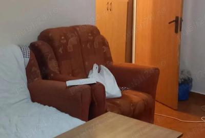 Apartament cu 2 camere semidecomandat în Brâncoveanu