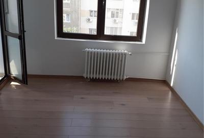 Apartament cu 2 camere decomandat în Ghencea