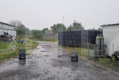 Teren de 2200 mp, în Torontalului