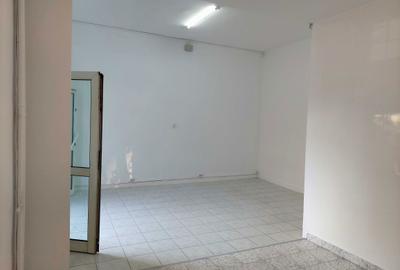 Spațiu comercial, de 35 mp, în Republicii - 4