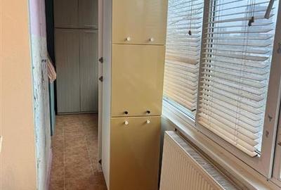 Decomandat cu 2 balcoane,in bloc de caramida cu garaj - 4