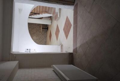 Spatiu comercial - 3