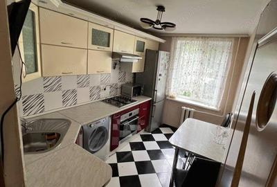Apartament cu 3 camere de inchiriat in zona Florilor - 1