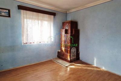 Casă cu 3 camere cu Canalizare în Brădești - 4