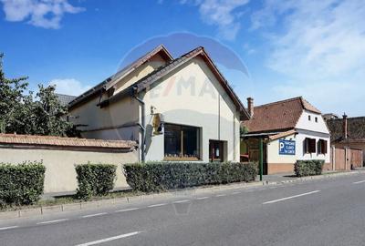 Spațiu comercial, de 741 mp, în Central