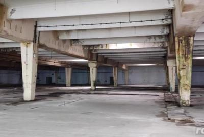 Spațiu comercial, de 1,450 mp, în Central - 3