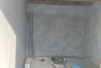 Casă cu Teren 300 Mp în Central - 2