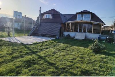 Casă cu 1 camere cu Teren 1390 Mp în Cernat - 2