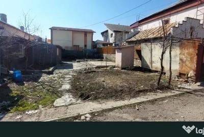 Teren de 295 mp, în Central - 1