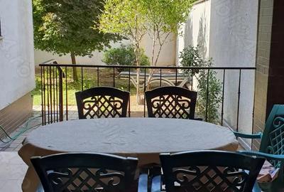 Apartament cu 3 camere decomandat în Central - 1