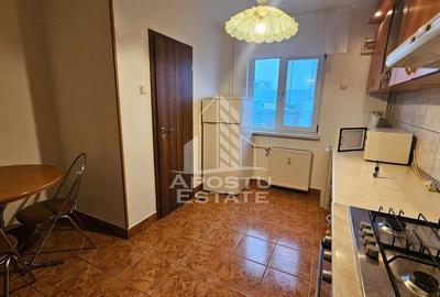 Apartament cu 3 camere semidecomandat, mobilat în Gării