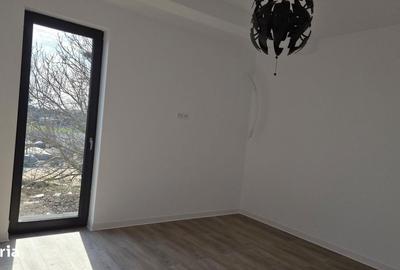 Casă cu 4 camere cu Teren 227 Mp în Berceni - 2