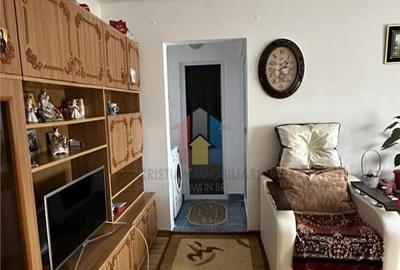 2 camere, cu imbunatatiri, 33 mp, Viziru 1 - 2