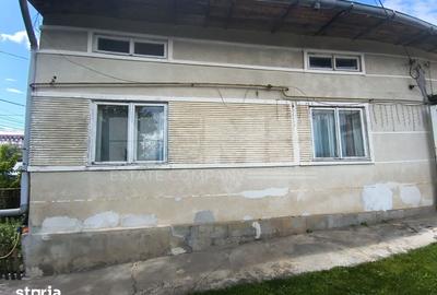 Casă cu 2 camere cu Canalizare în Central - 2