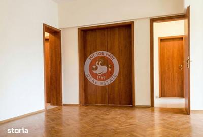 Apartament cu 5 camere decomandat în Romană - 13